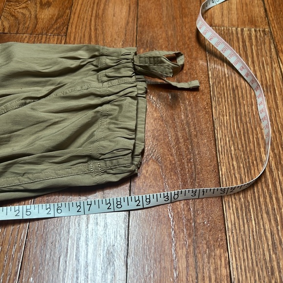 NWT Lululemon Lightweight Adjustable Mid Rise Cargo Pant Filbert Tan Size Small - Picture 8 of 9